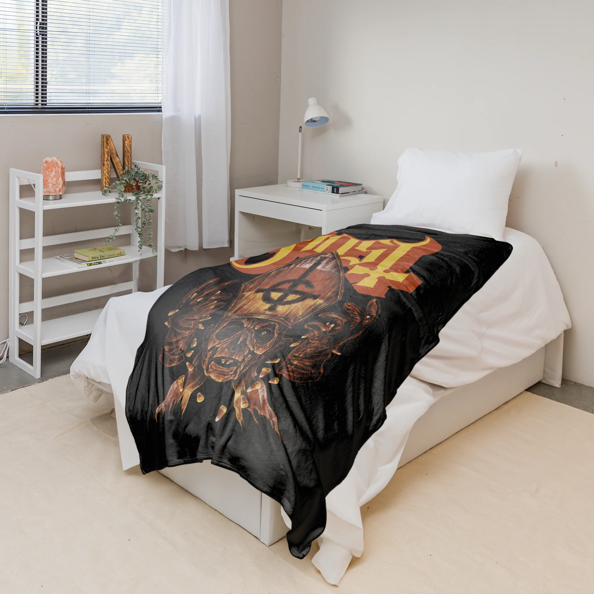 Rocksax Ghost Sherpa Fleece Blanket - Candy Corn - Image 4